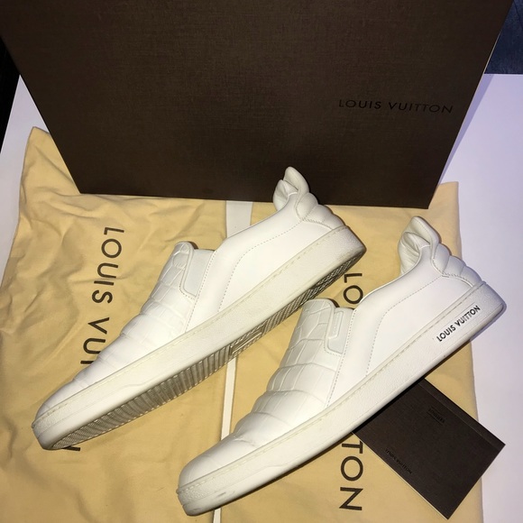 Authentic Men’s Louis Vuitton Leather Slip On Shoe - Picture 2 of 6